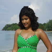 Soumya Bollapragada hot in green mini skirt pictures | Picture 67347